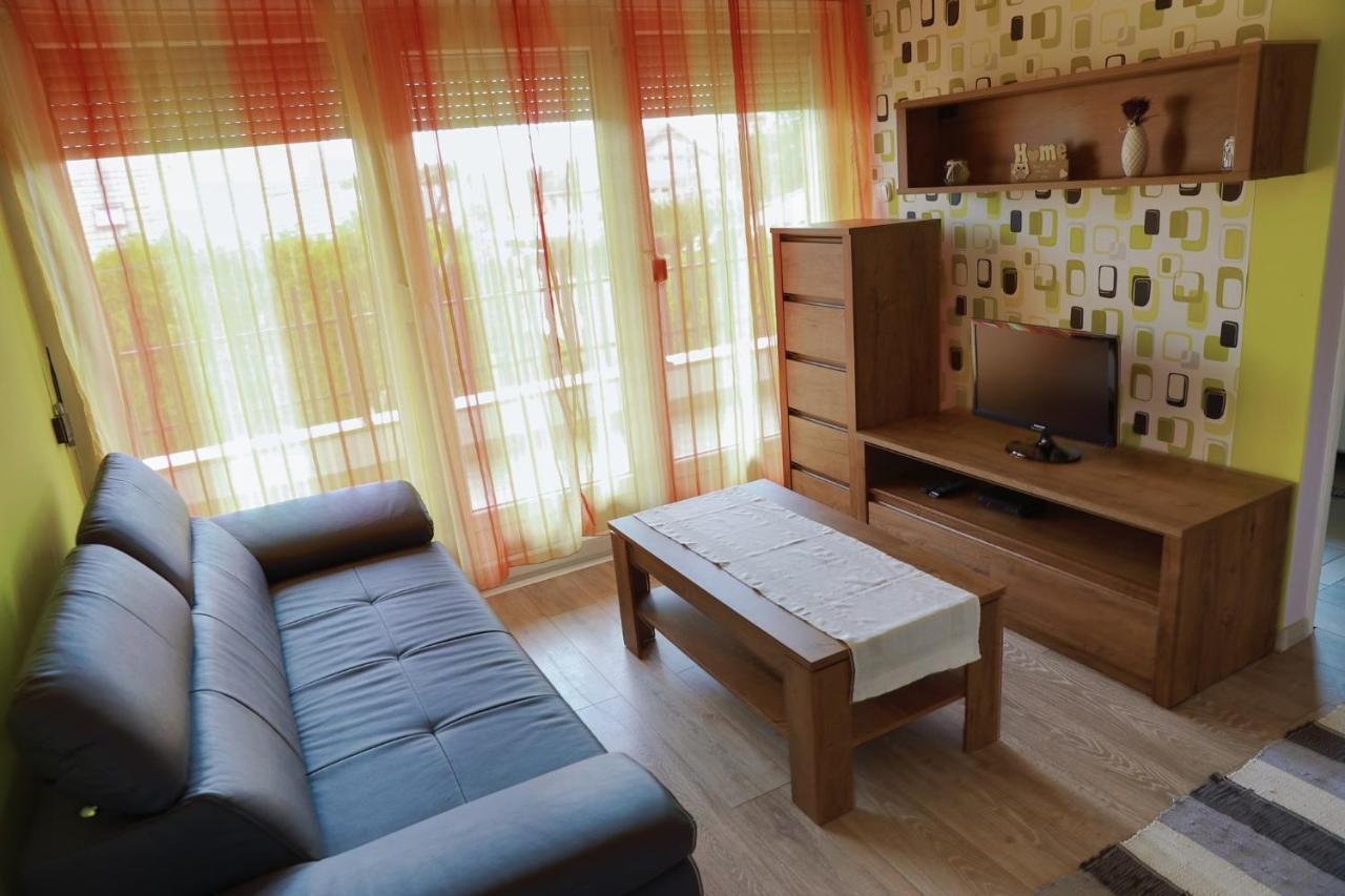 Holiday Home In Balatonkeresztur 19455 外观 照片