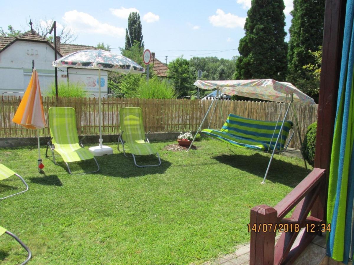 Holiday Home In Balatonkeresztur 19455 外观 照片