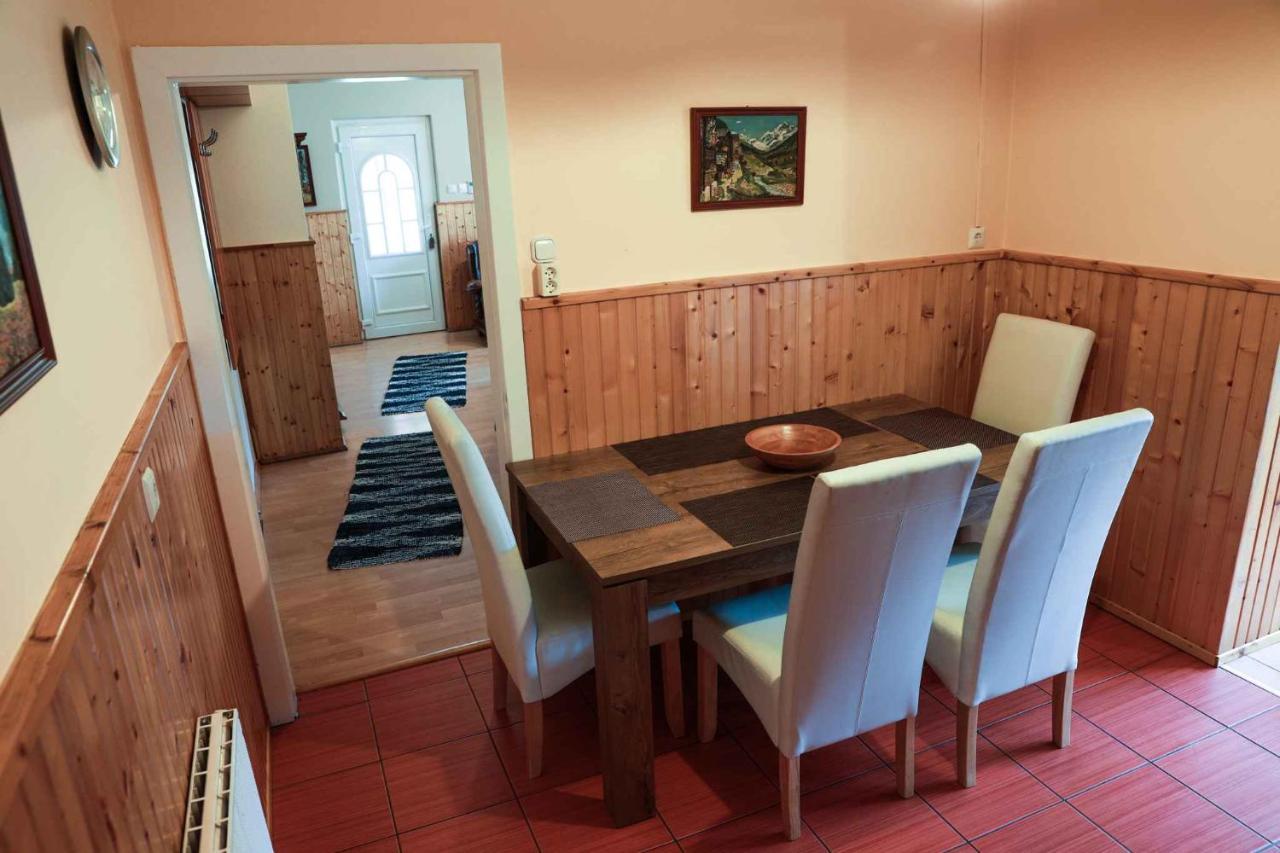 Holiday Home In Balatonkeresztur 19455 外观 照片